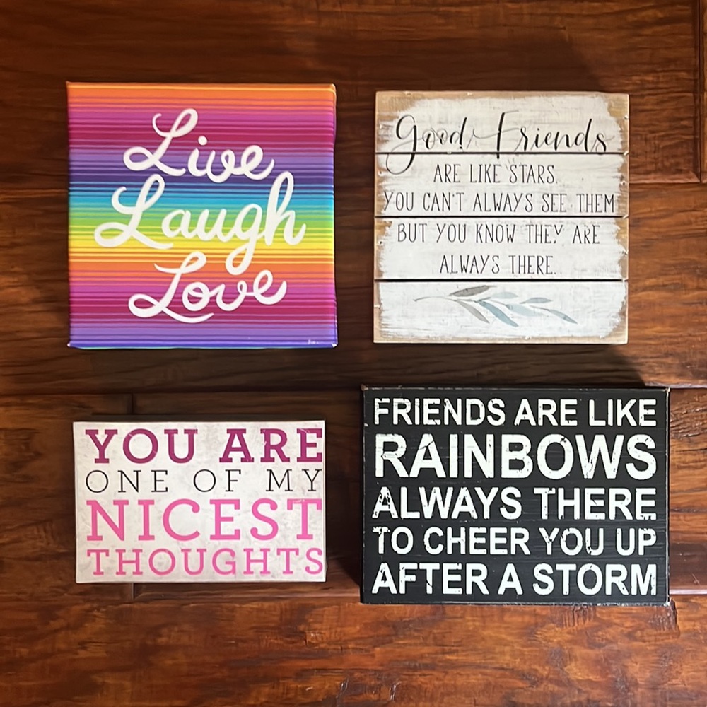 4 Wooden Hanging Plaques with Thoughtful Friendship and Other Sayings.